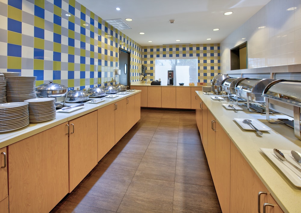 Holiday Inn Dfw South By Ihg - photo 37