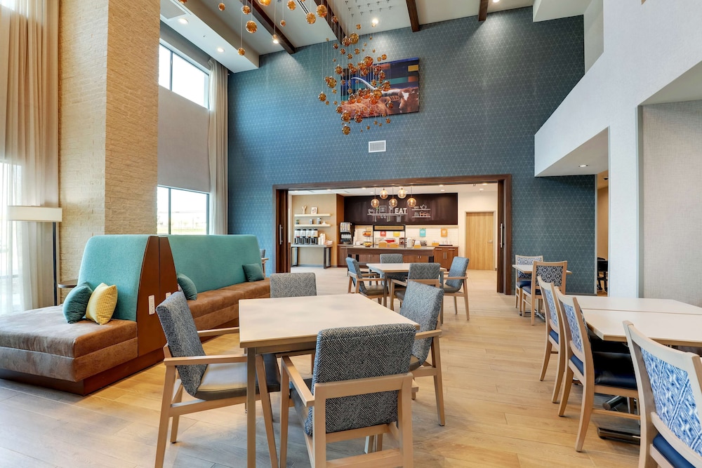 Hampton Inn & Suites Weatherford - photo 84