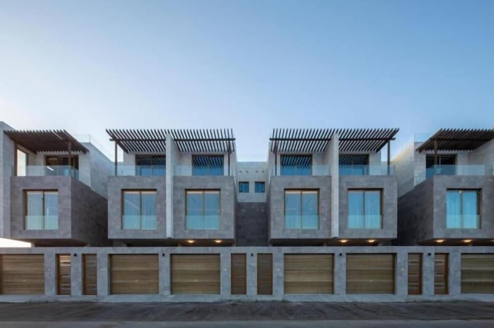 Kyona Gold in Jeddah, Saudi Arabia