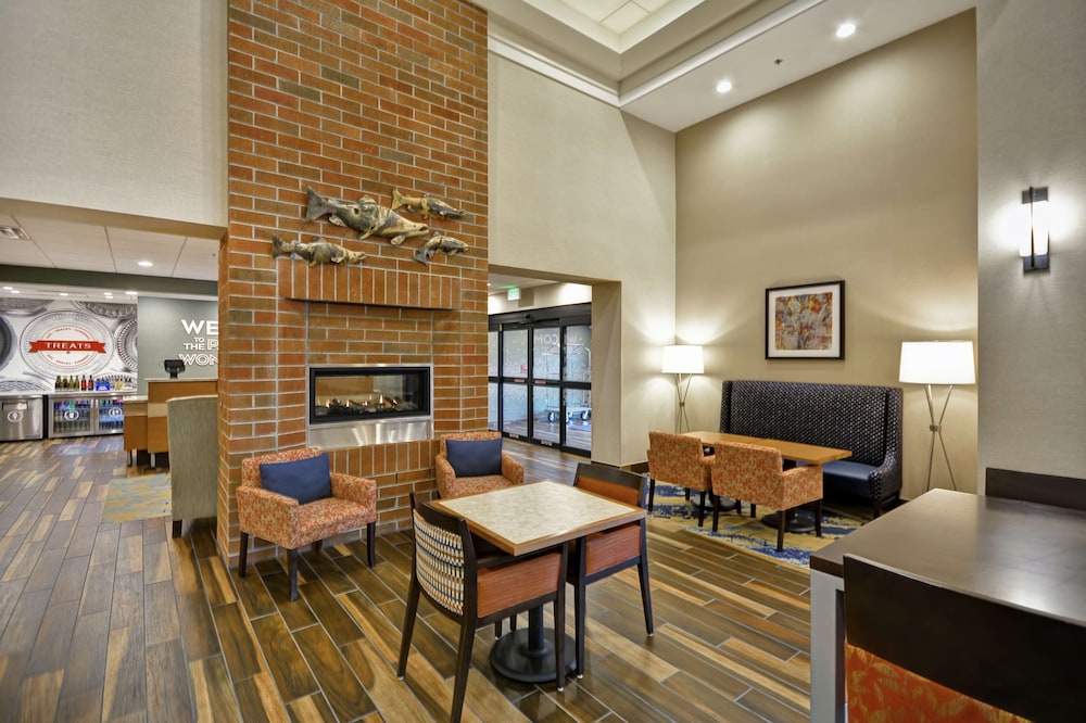 Hampton Inn & Suites Grants Pass - photo 6