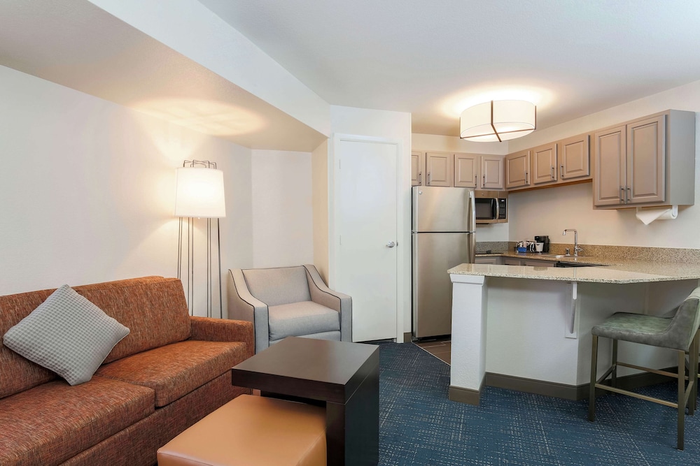 Hampton Inn & Suites Denver Tech Center - photo 32