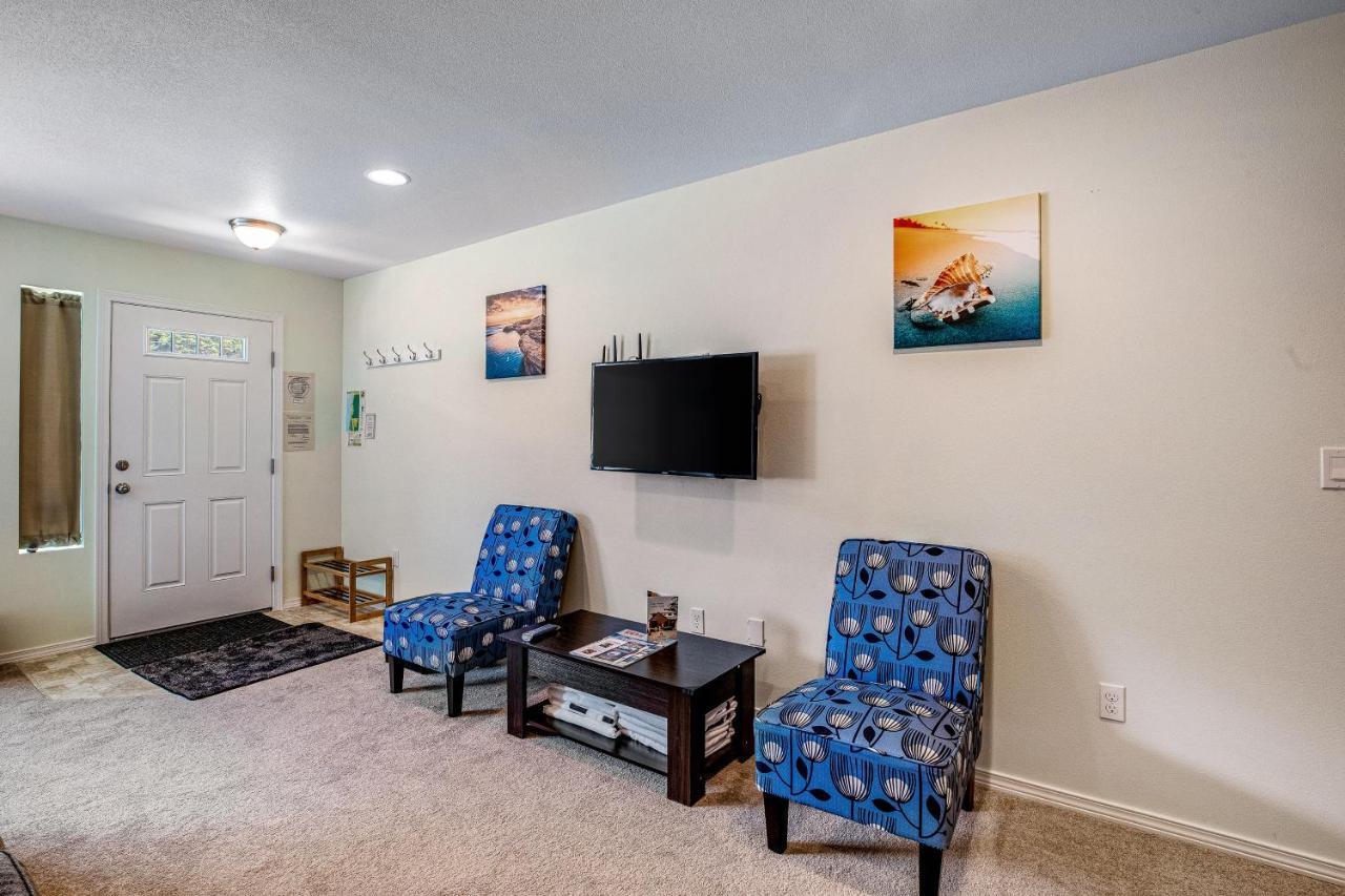 RJD Beachside Rockaway in Rockaway Beach, United States