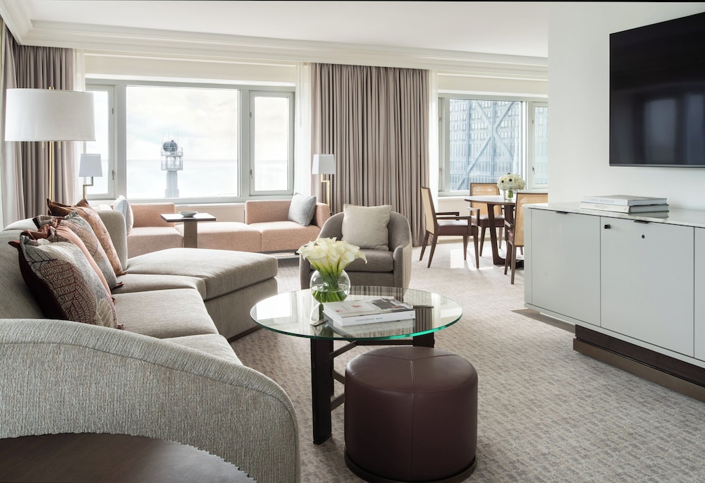 Four Seasons Hotel Chicago - photo 21