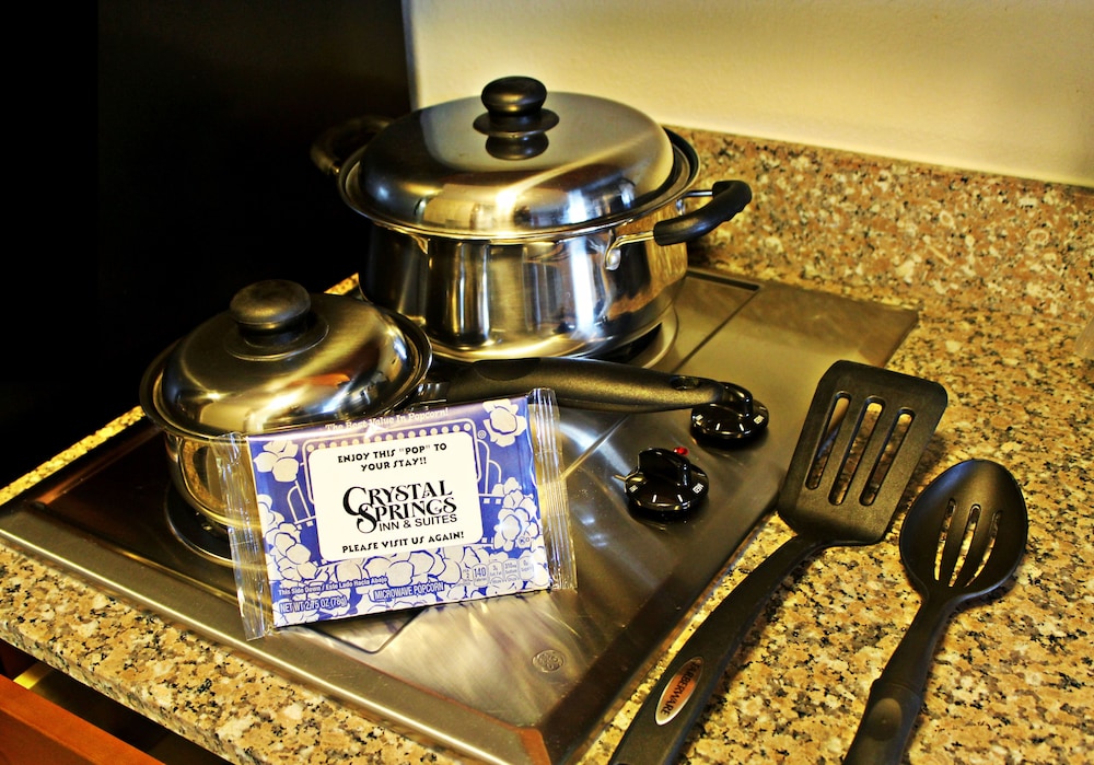 Crystal Springs Inn and Suites - photo 8