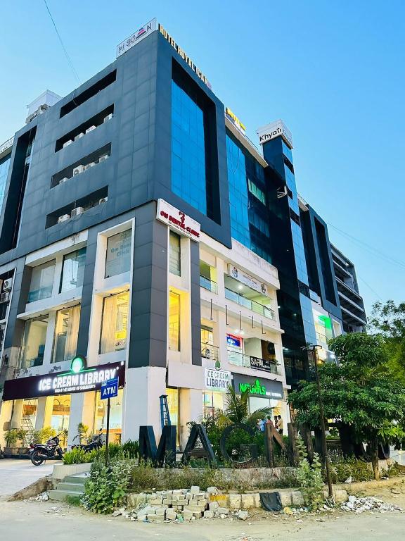Hotel Royal Ican Sindhubhavan Road pet-friendly hotel Ahmedabad