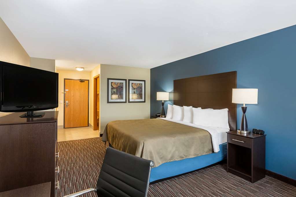 AmericInn by Wyndham Jefferson - photo 16