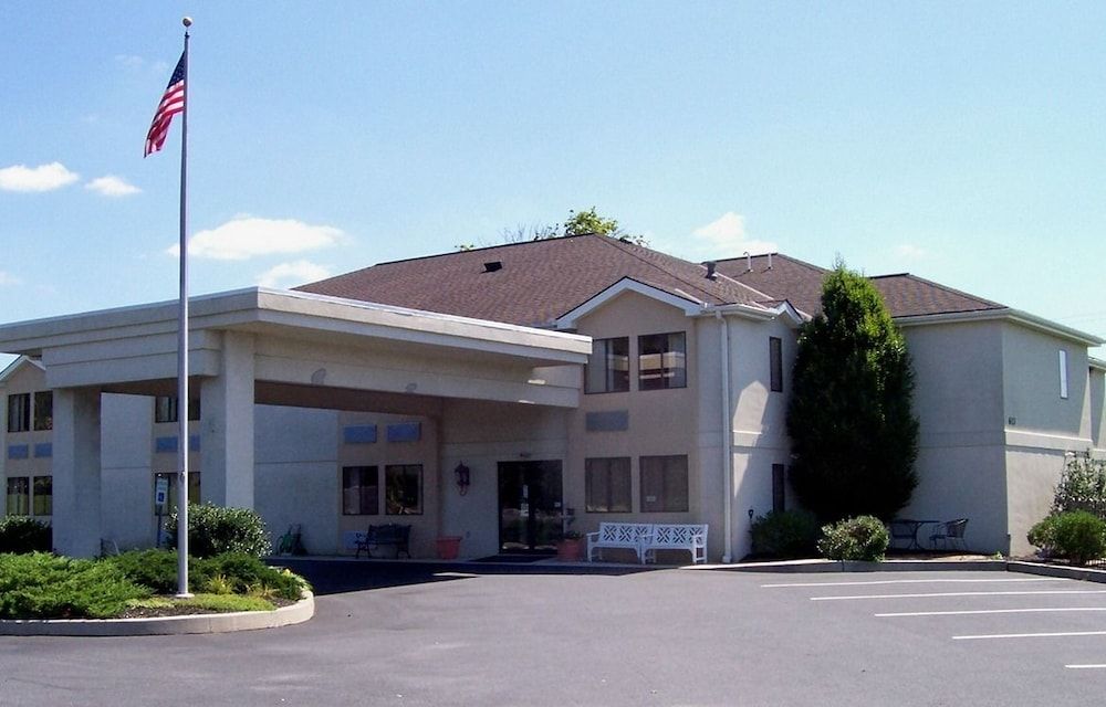 Warwick Inn And Suites - photo 7