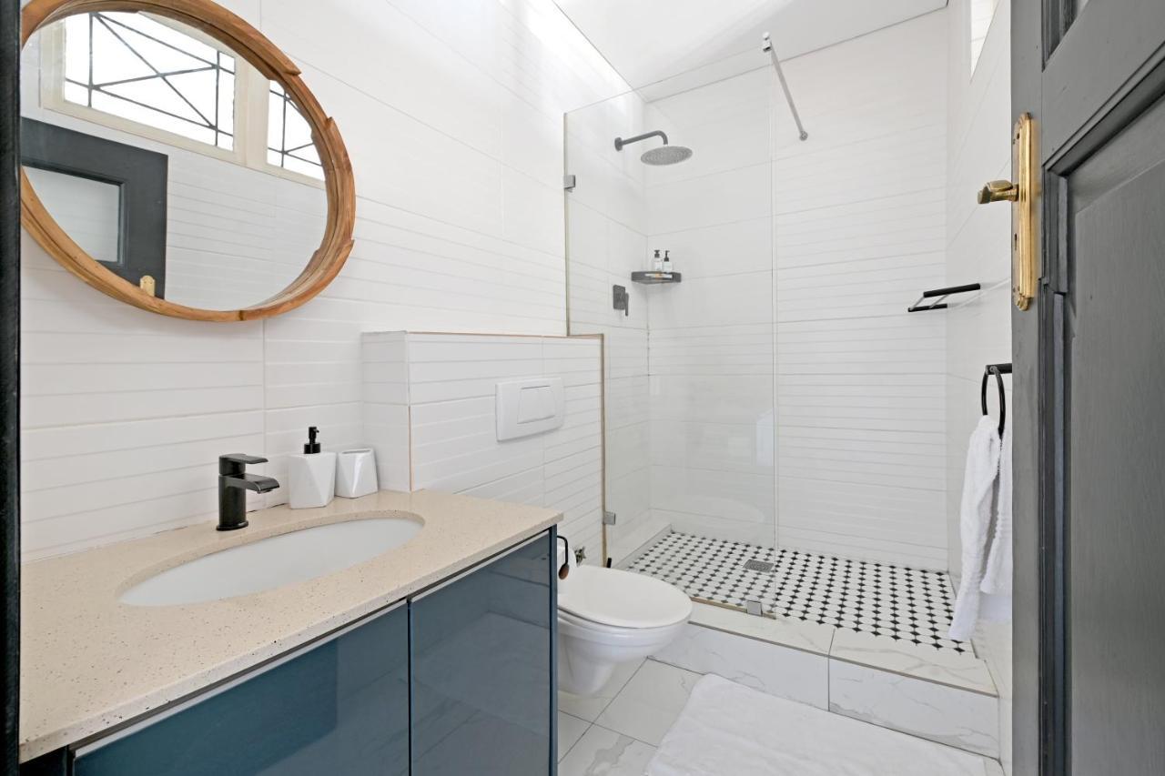 Stylish City Gem Apartment in Green Market Square