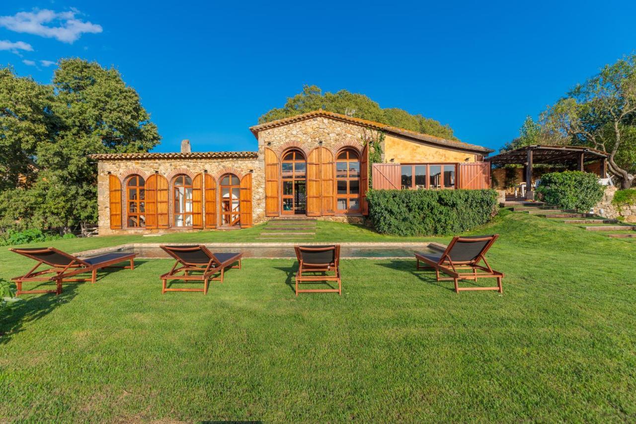 Mas Dels Arcs Con Piscina Muy Cerca de la Playa in Calonge, Spain