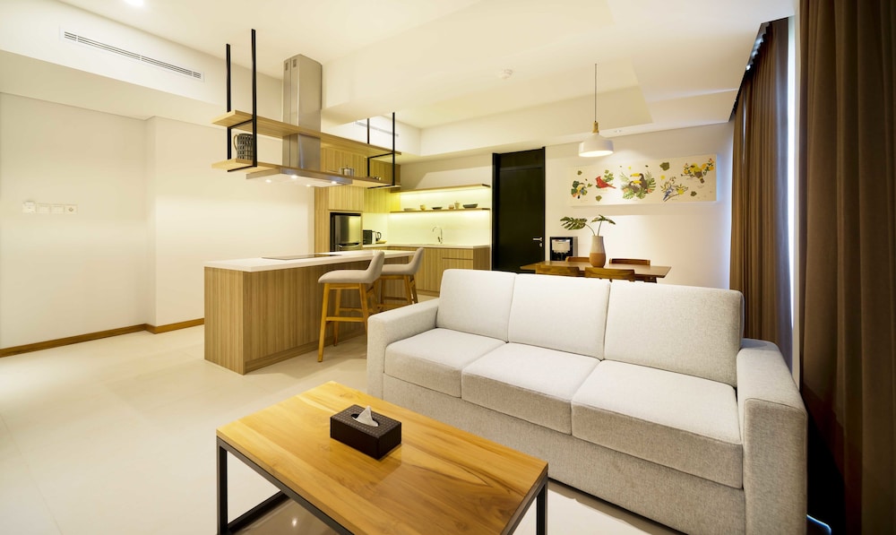 Aviary Bintaro — South Tangerang — photo 5