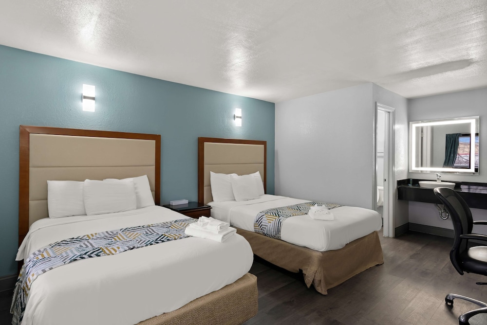 Americas Best Value Inn Bangor - photo 7