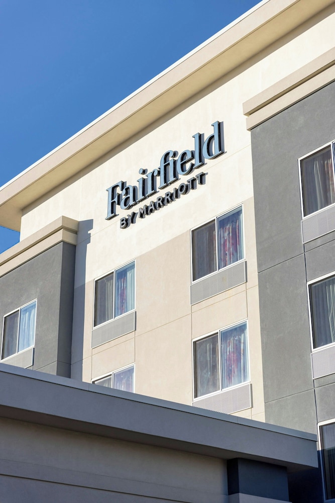 Fairfield Inn & Suites by Marriott Smithfield Selma I 95 - photo 42