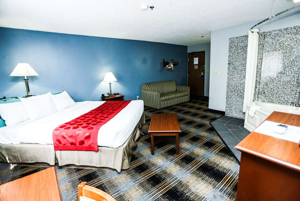 Super 8 by Wyndham Villa Rica - photo 31