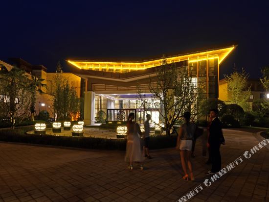 Tianzhan Hot Spring Resort in Luzhou, People's Republic of China