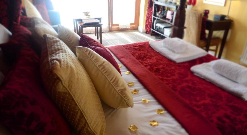 Riverside Barn Guest House — 5-Star Luxury Hotel in Preston, United Kingdom