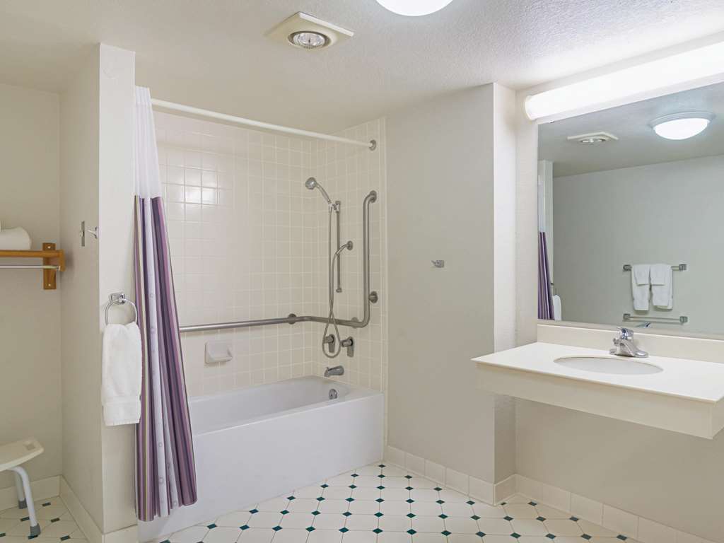 La Quinta Inn by Wyndham Denver Northglenn - photo 18