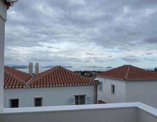 Modern Sea View Maisonette in Spetses for 6 people — Spetses — photo 2