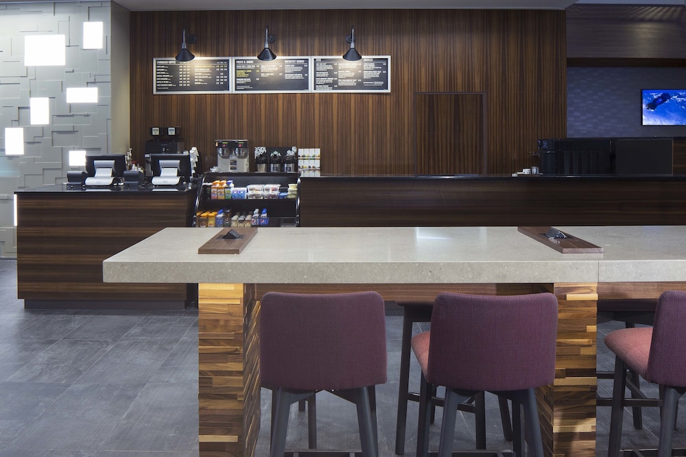 Courtyard by Marriott New Orleans Near the French Quarter - photo 21