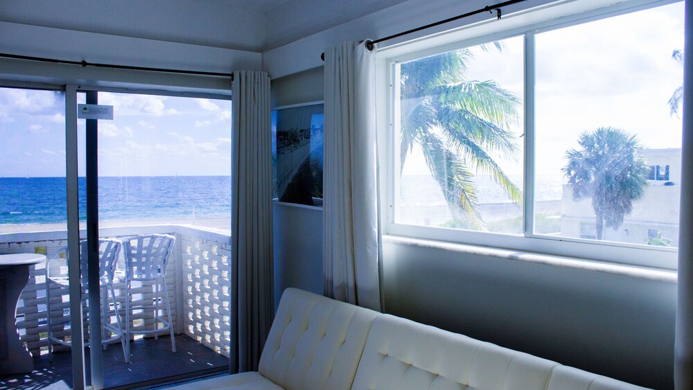 Coral Tides Resort - photo 79
