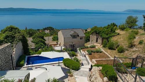 Villa GreyStone House Podgora — 4-Star Luxury Hotel in Podgora, Croatia