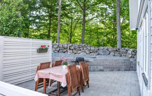 2 Bedroom Beautiful Home In Mörrum — 4-Star Luxury Hotel in Moerrum, Sweden