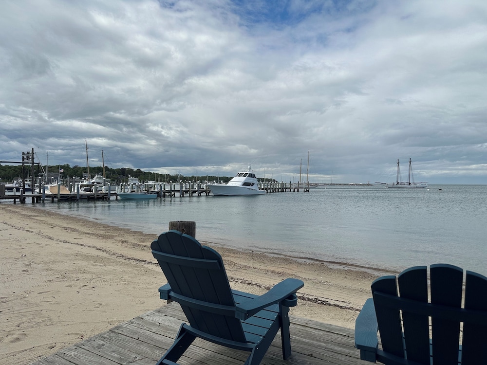Vineyard Harbor Motel Private Beach - photo 342