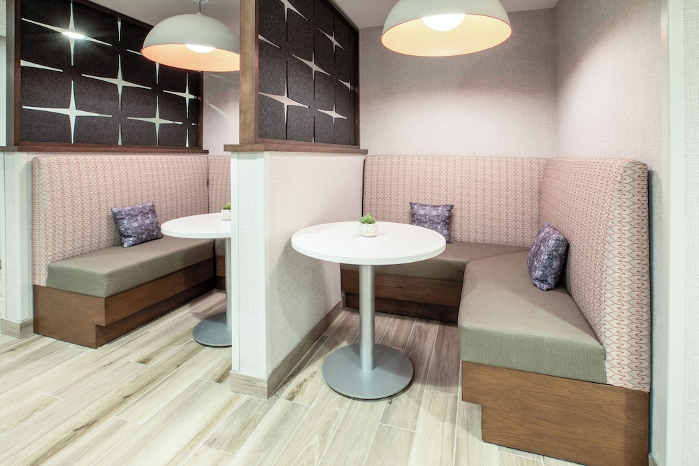 Hampton Inn & Suites by Hilton La Grande - photo 39