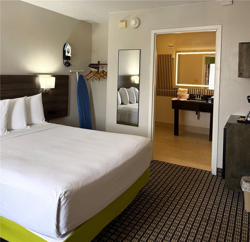SureStay by Best Western Irving Grapevine DFW North - photo 11