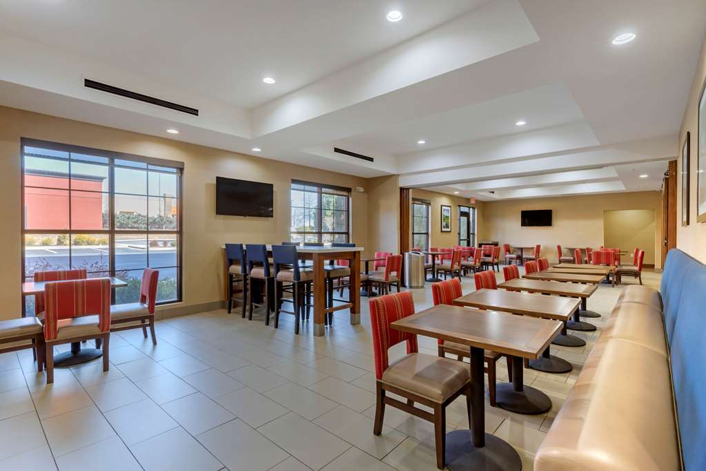 Comfort Suites Piedmont Greenville South - photo 45