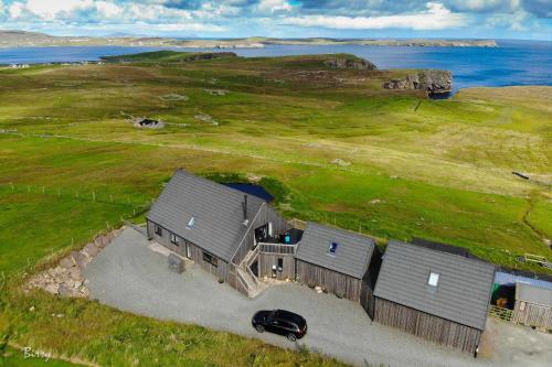Voortrekker Shetland Holiday Apartments — 4-Star Luxury Hotel in Sandwick, United Kingdom