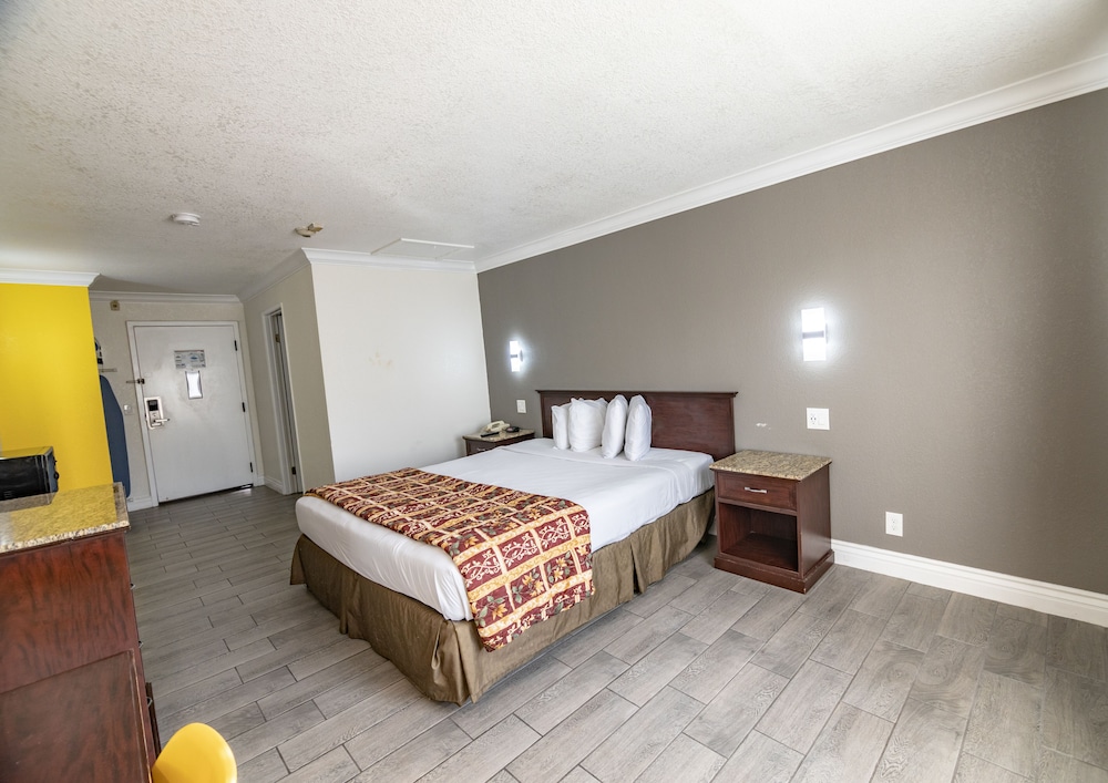 Hospitality Inn San Bernardino Redlands - photo 8