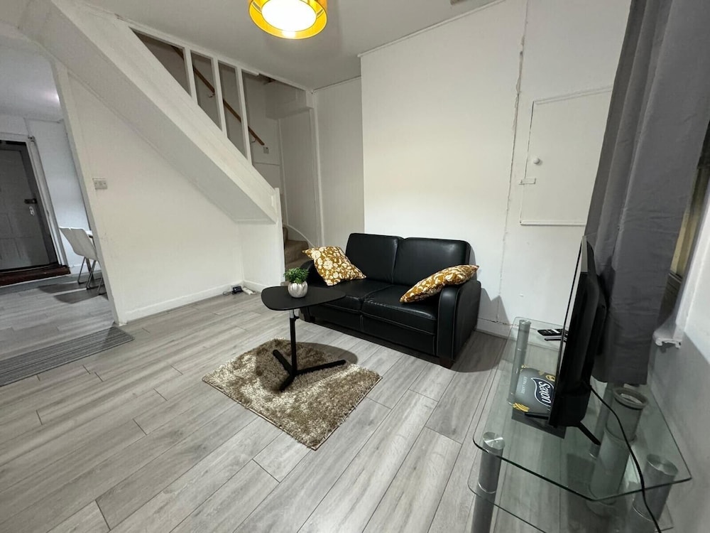 South Croydon Sleeps 4 Garden 85walkingscore — hotel in South Croydon