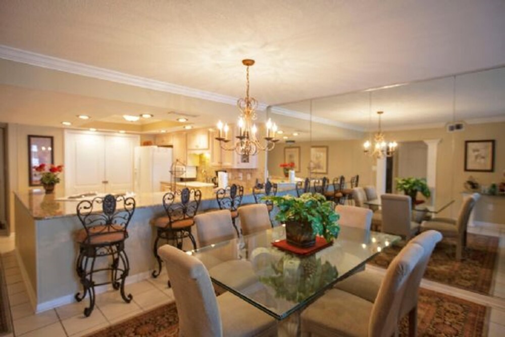 Shoreline Towers Resort by Panhandle Getaways - photo 5