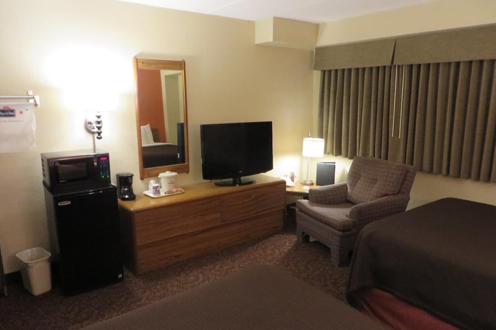 AmericInn by Wyndham Forest Lake - photo 19