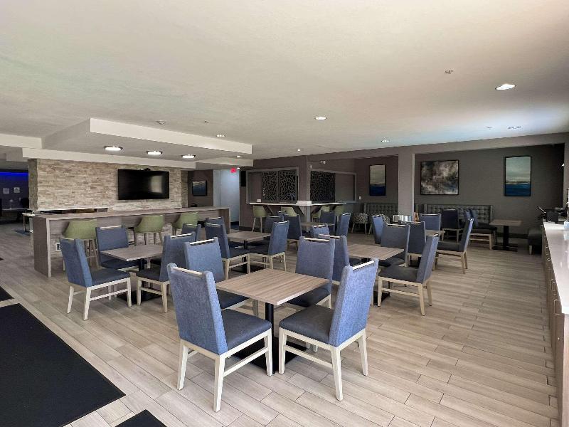 Comfort Suites Seabrook Kemah - photo 89