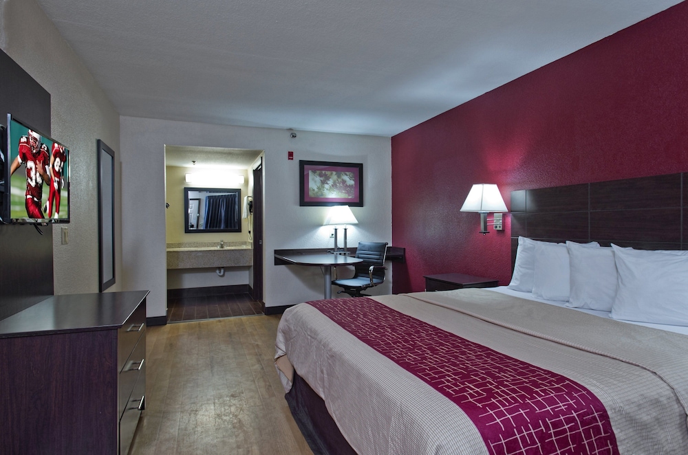 Red Roof Inn Corpus Christi South - photo 9