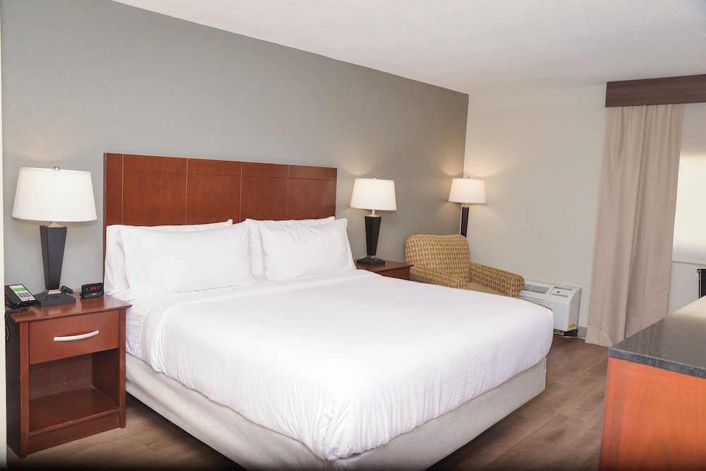 Holiday Inn Blmgtn Arpt South Mall Area By IHG - photo 13