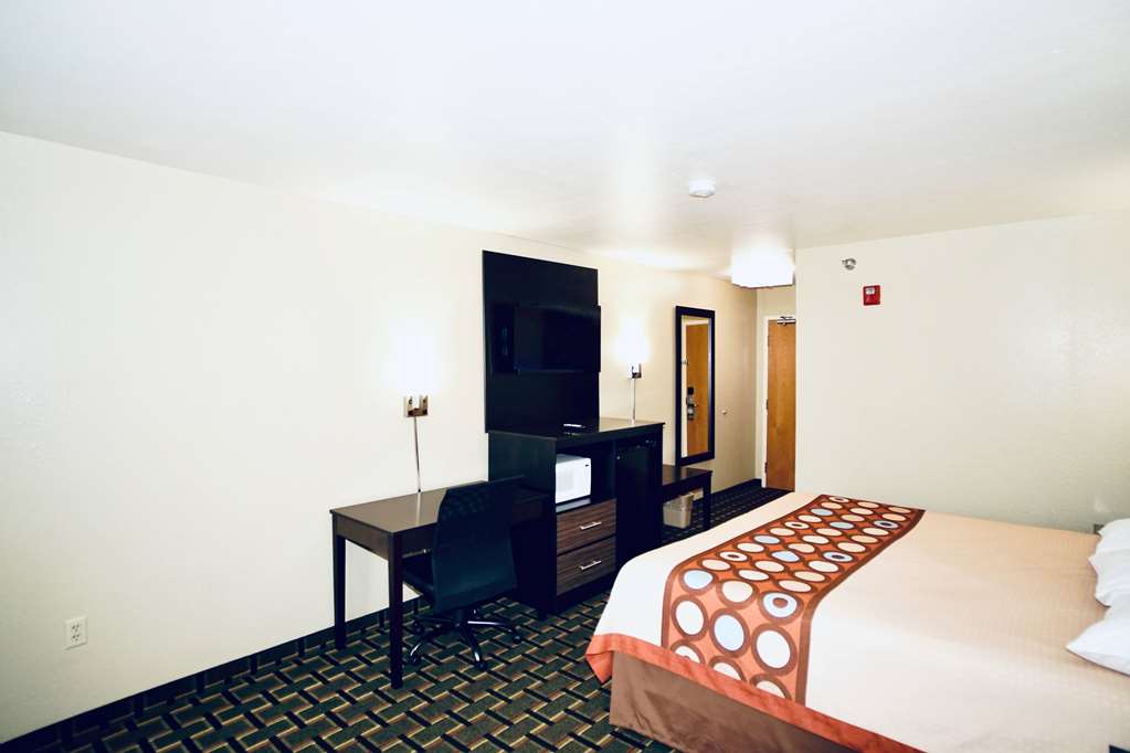Super 8 by Wyndham Crossville TN - photo 21