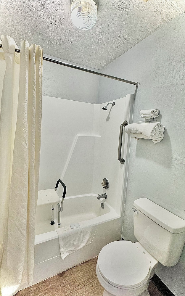 Rodeway Inn Church Hill Tri Cities Area - photo 23