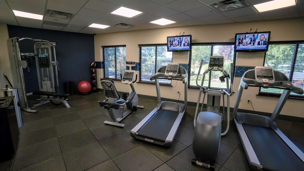 Hampton Inn Carlstadt At The Meadowlands - photo 20