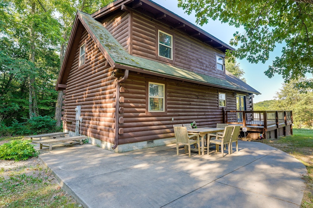 Cabin Rental Near Kings River And Table Rock Lake 19230453 — Shell Knob