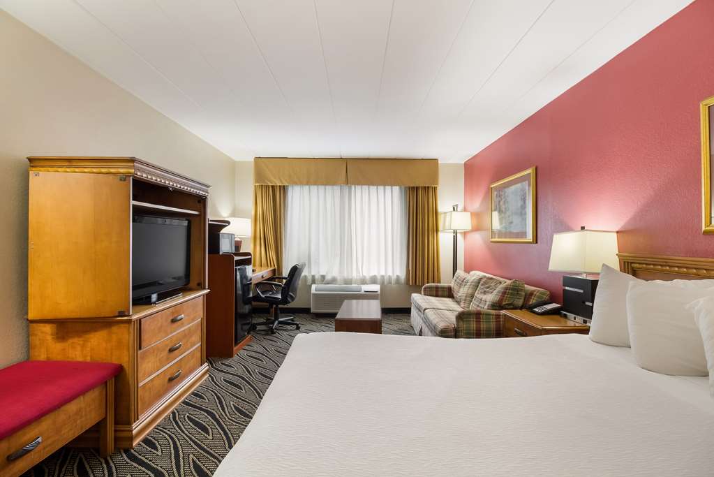 Best Western Braddock Inn - photo 15