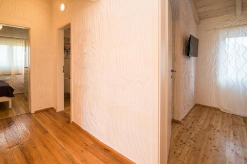 Holiday house 4770 1 for 8 pers. in Vrbnik — 4-Star Luxury Hotel in Vrbnik, Croatia