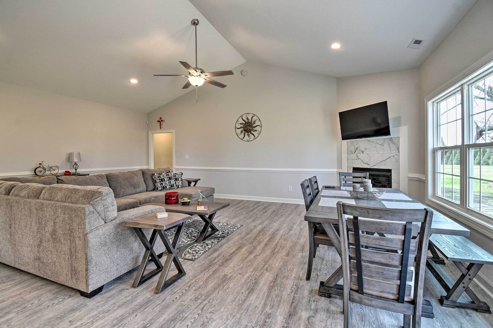 Spacious Home Less Than 1 Mi to Kiptopeke State Park — 4-Star Luxury Hotel in Cape Charles, United States