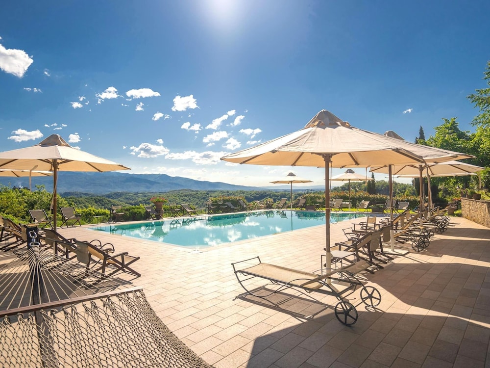 Holiday Home With Pool in Figline Valdarno — 4-Star Luxury Hotel in Figline Valdarno, Italy
