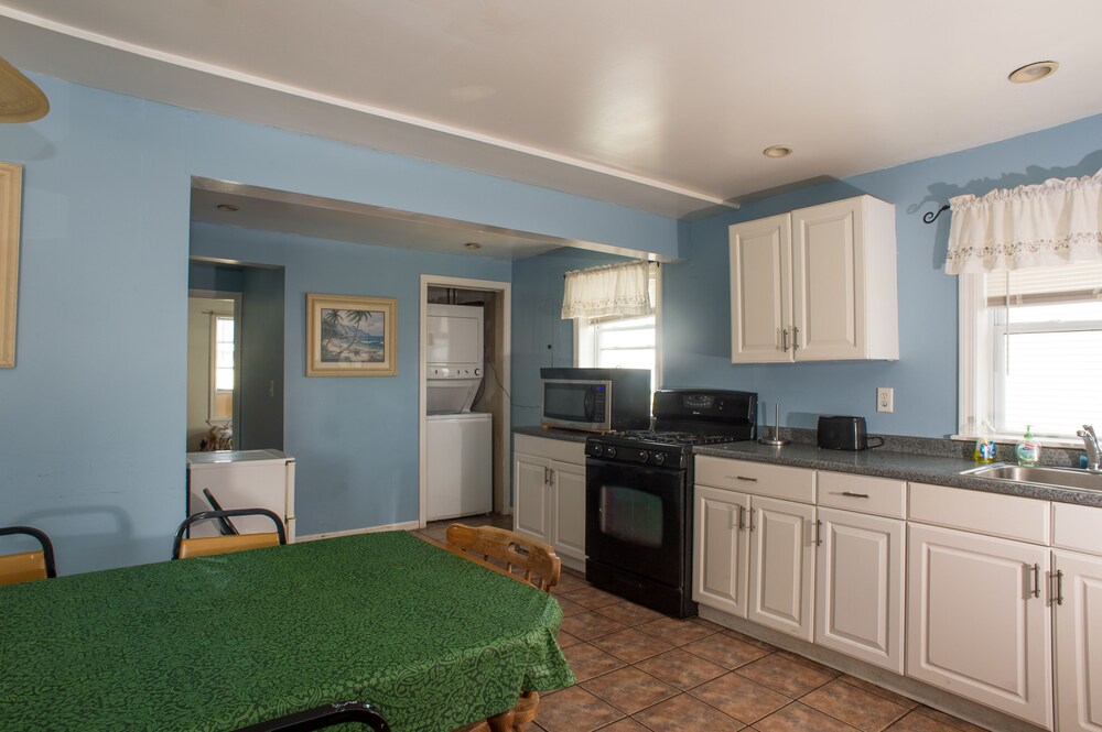 Nautical Motel and Suites - photo 45