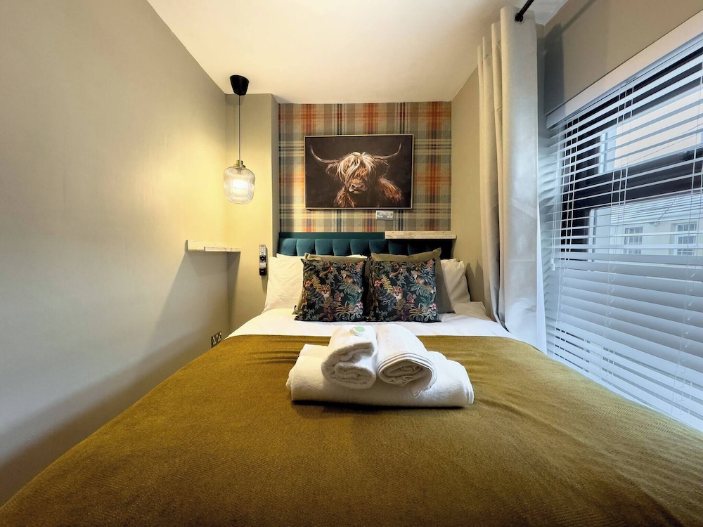 KILEX House contractor friendly base in Bedlinog village — 4-Star Luxury Hotel in Bedlinog, United Kingdom