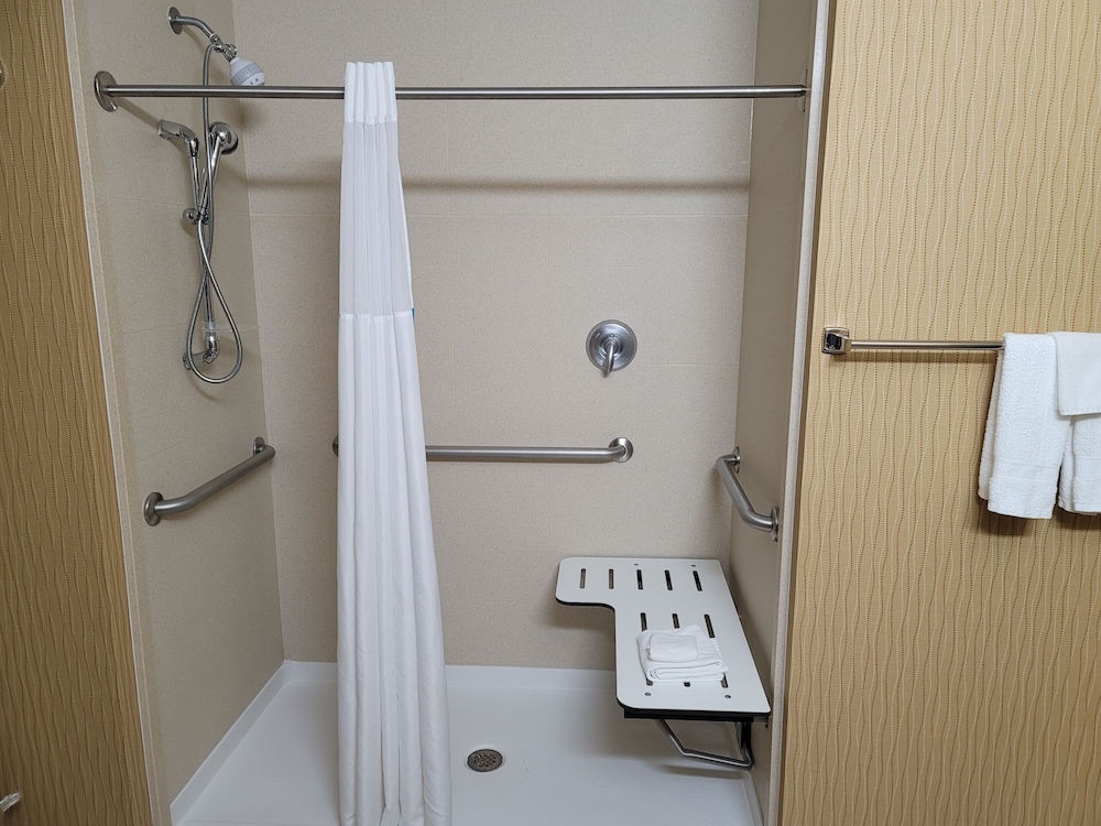 Hampton Inn Austin Oak Hill - photo 22