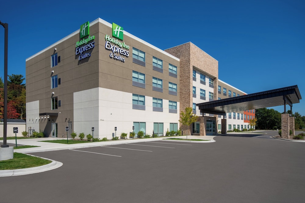 Holiday Inn Express & Suites Muskegon Grand Haven an IHG Hotel - photo 50