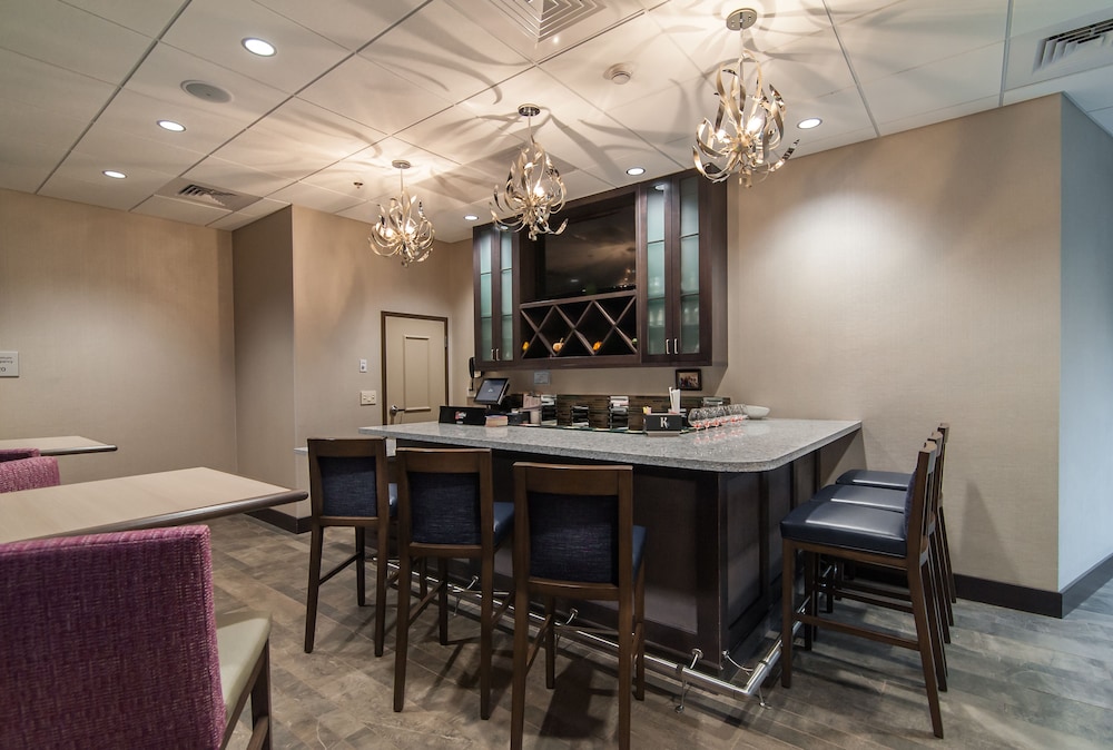 Hampton Inn Norwich - photo 64